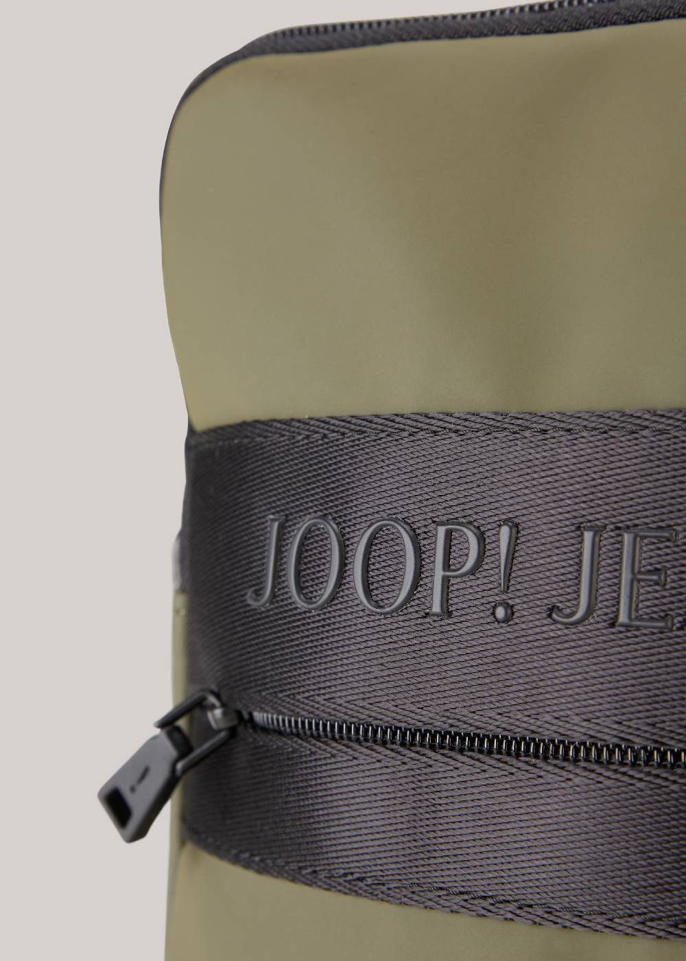 Joop Schultertasche Modica Nuvola Liam in Oliv Bis zu 60% Rabatt