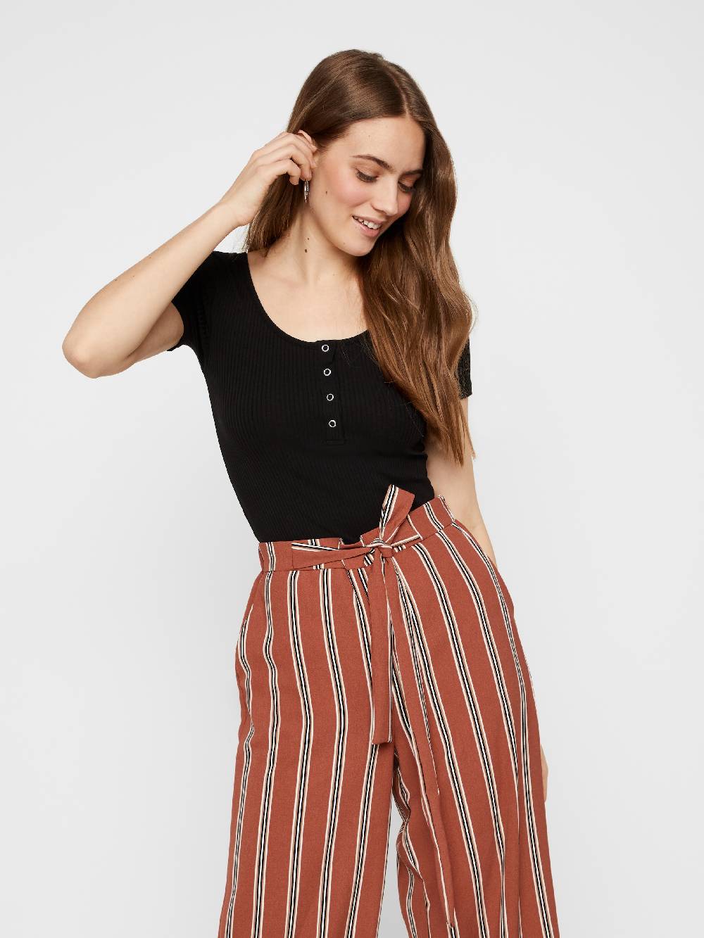 PIECES Shirt 'PCKITTE' in Black Bis zu 60% Rabatt