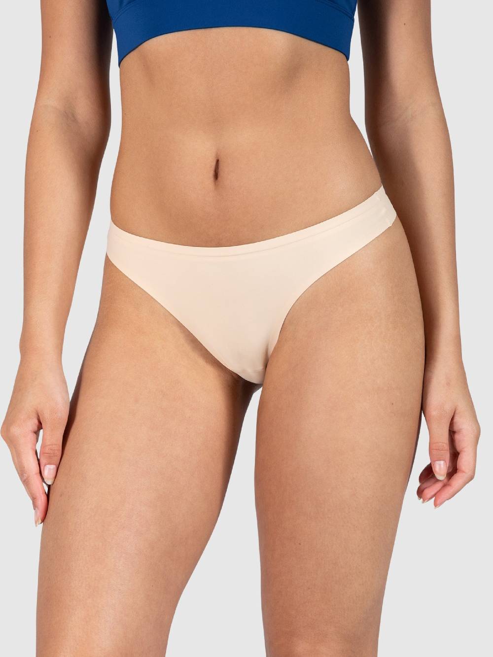 Smilodox Thong in Nude Kauf eins, bekomm eins gratis