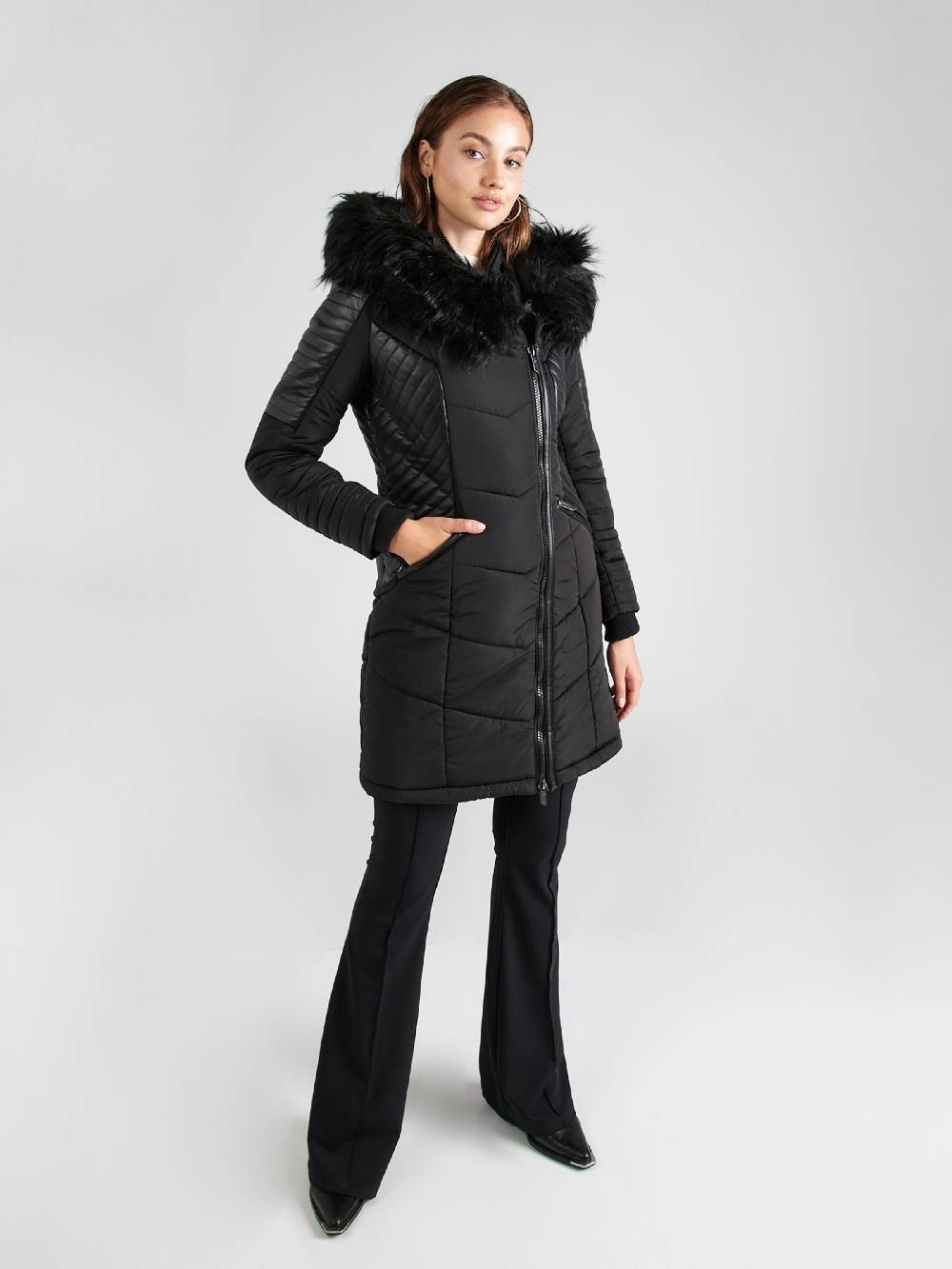 ONLY Winter Coat 'NEW LINETTE' in Black Auslauf