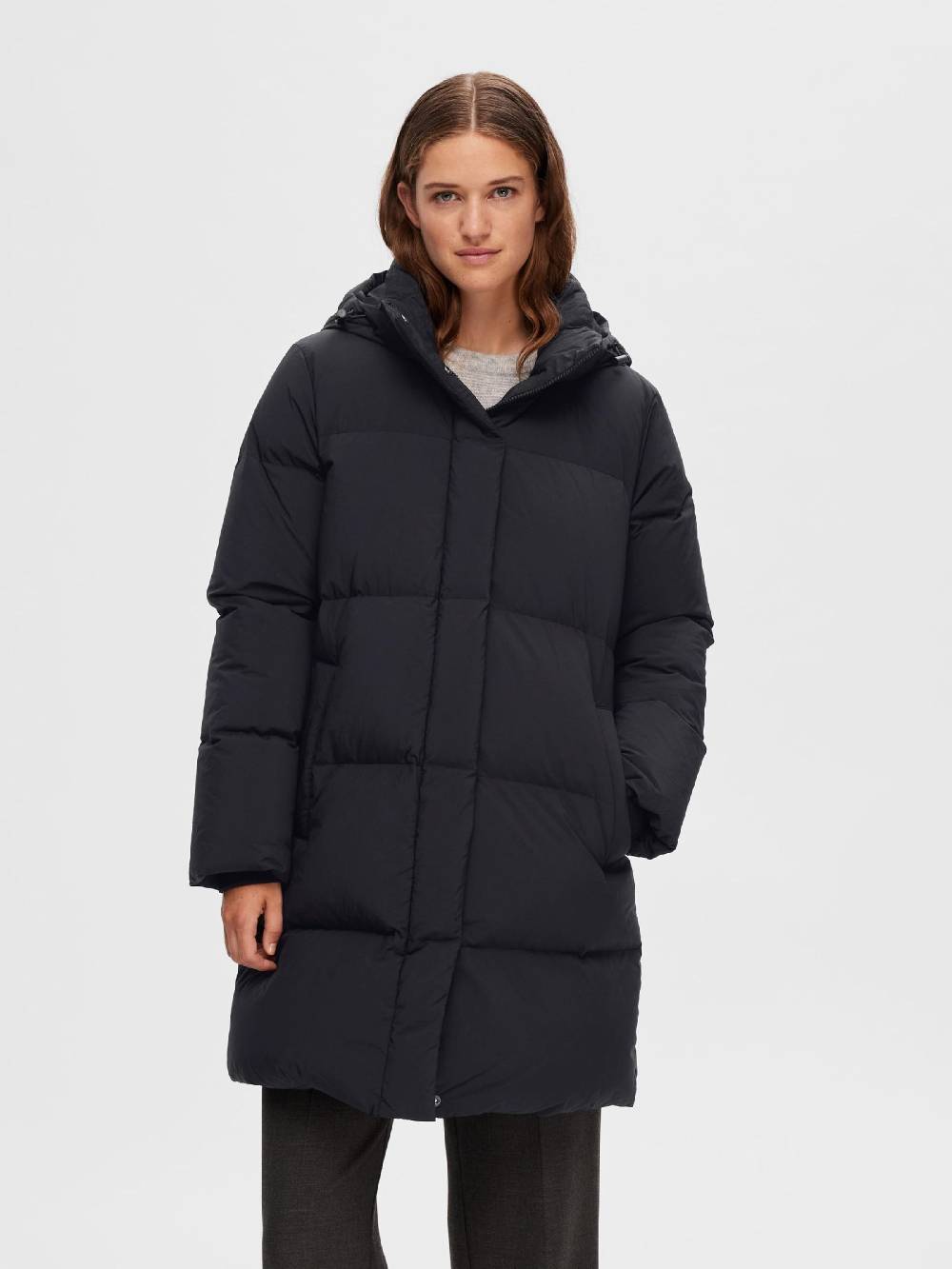 SELECTED FEMME Winter Coat 'Rigga' in Black im Angebot