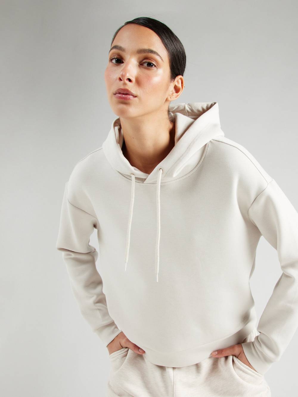 ONLY PLAY Athletic Sweatshirt in Stone Saisonschlussverkauf