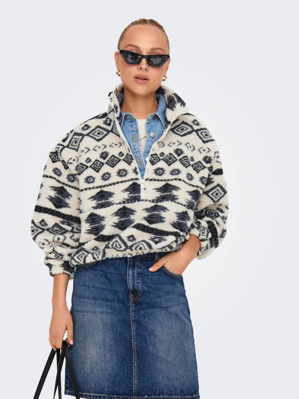ONLY Sweatshirt 'ONLJANNE' in Beige Weihnachtsangebot