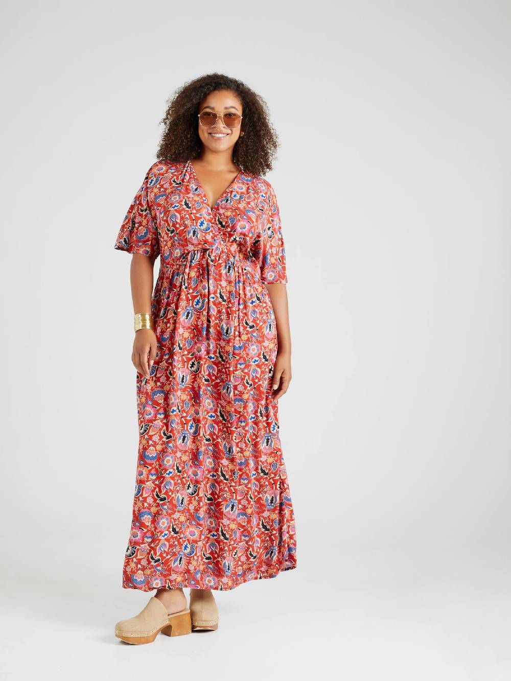 Vero Moda Curve Summer Dress 'VMCNANA' in Red Blitzangebot