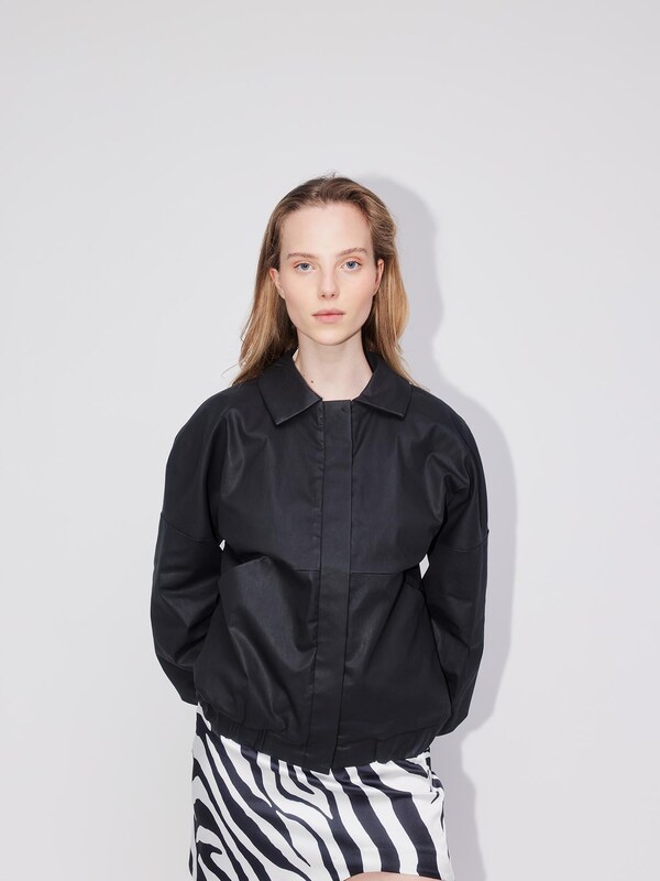 Wiederbelebt Between-Season Jacket 'MILA' in Black Online Outlet