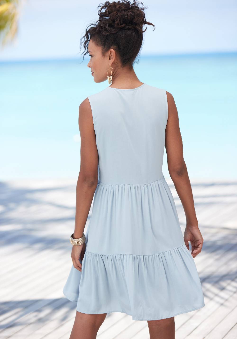LASCANA Summer Dress in Pastel Blue Tiefpreis