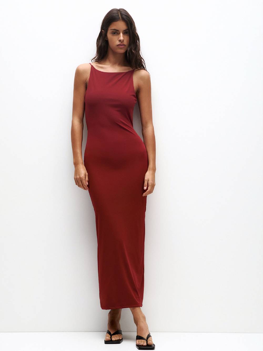 Pull&Bear Summer Dress in Carmine Red Bis zu 50% Rabatt