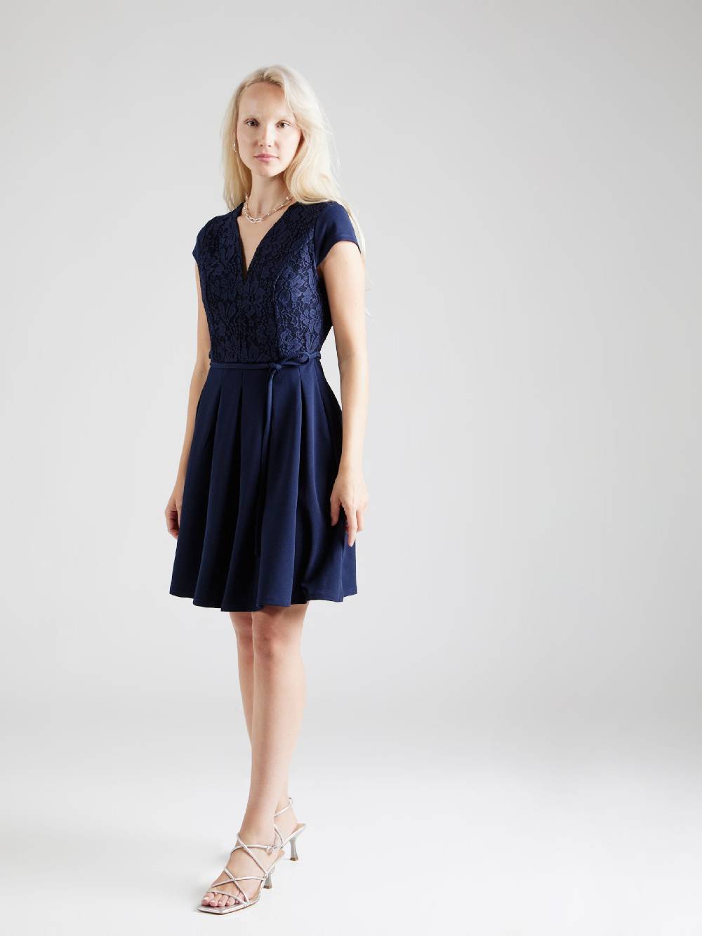 VILA Cocktail Dress in Navy zollfrei