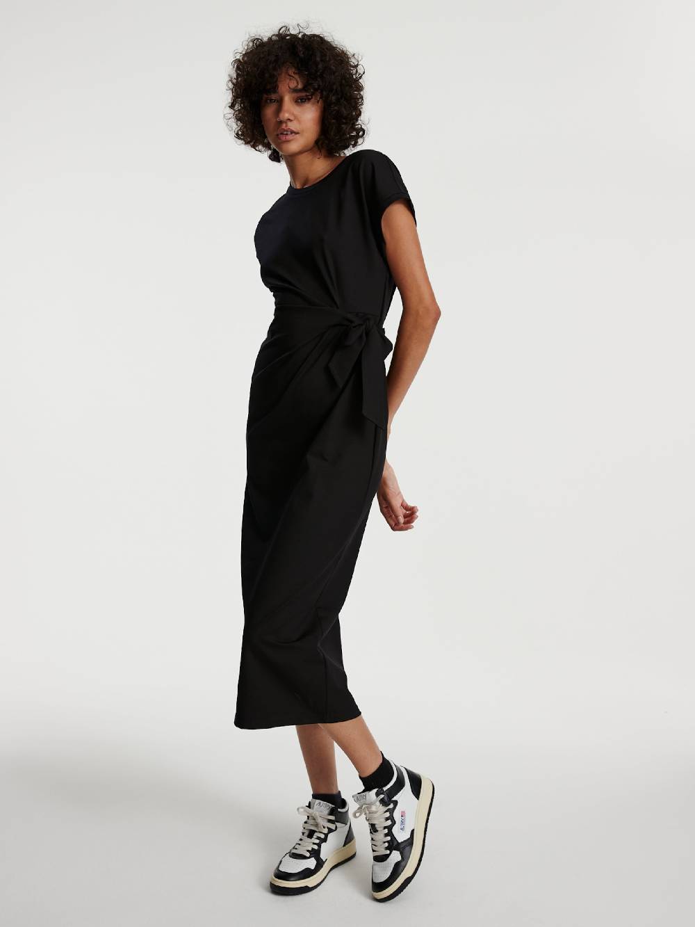 EDITED Dress 'Milla' in Black Tägliche Deals