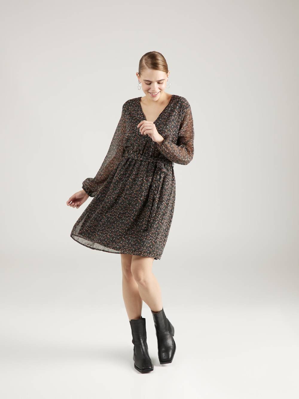 ONLY Dress 'ONLCera' in Black 2025