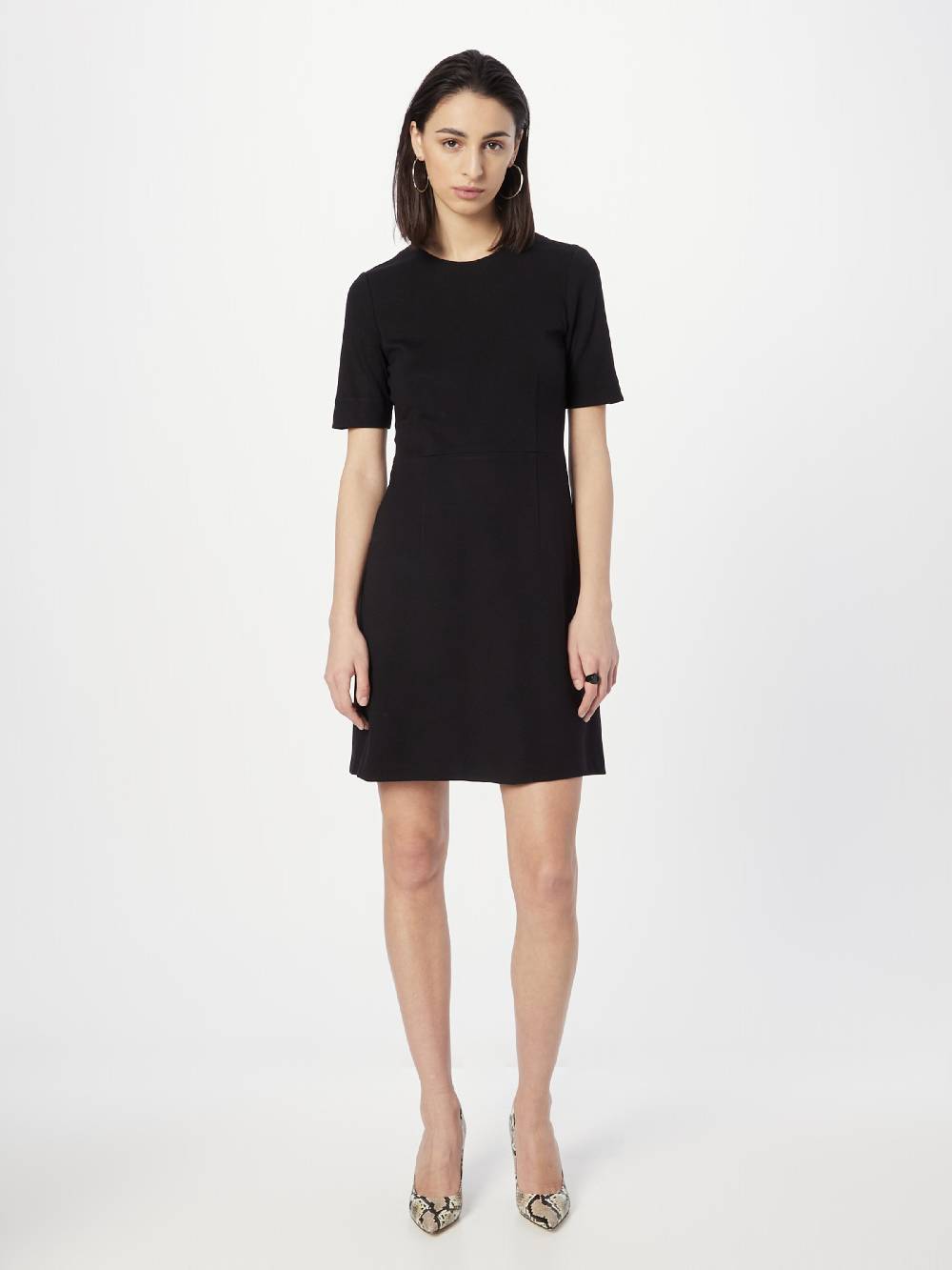 TAIFUN Sheath Dress in Black Neuheiten