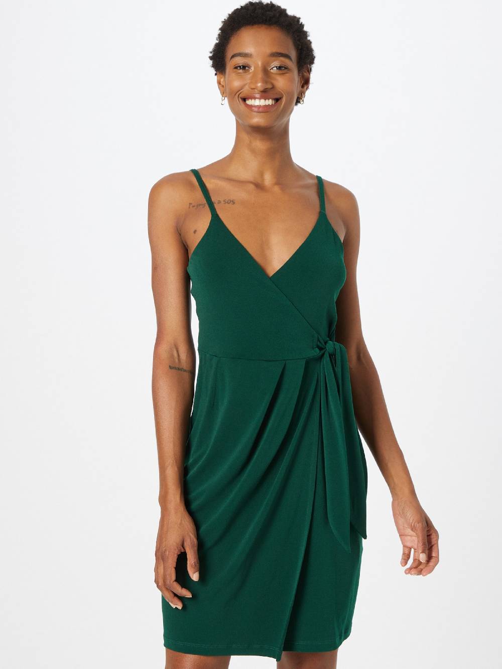ABOUT YOU Dress 'Eva' in Green im Angebot