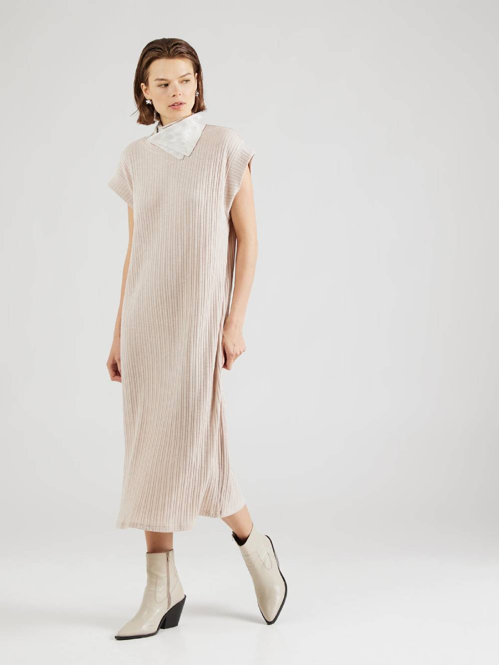 PIECES Knitted dress 'PCLENA' in Beige Black Friday
