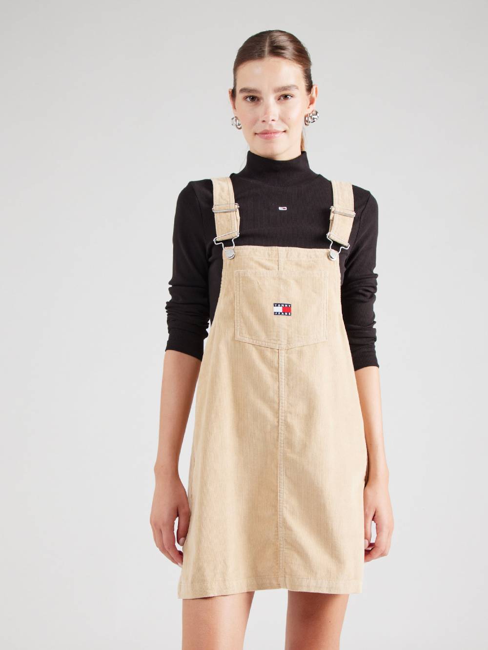 Tommy Jeans Overall Skirt in Sand Tiefpreis