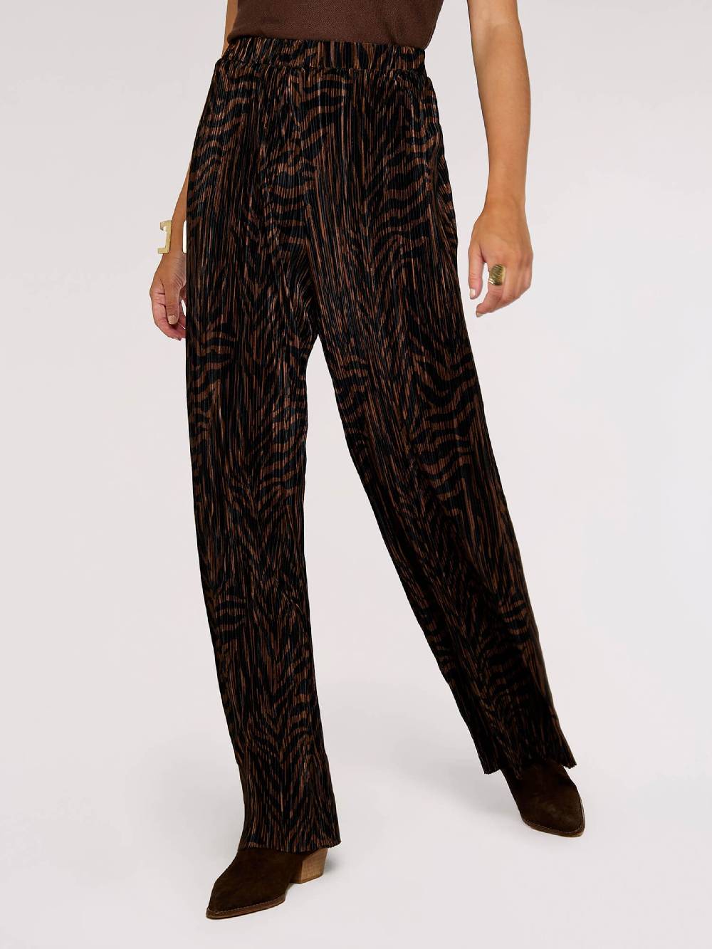 Apricot Loose fit Pants in Brown Schlussverkauf