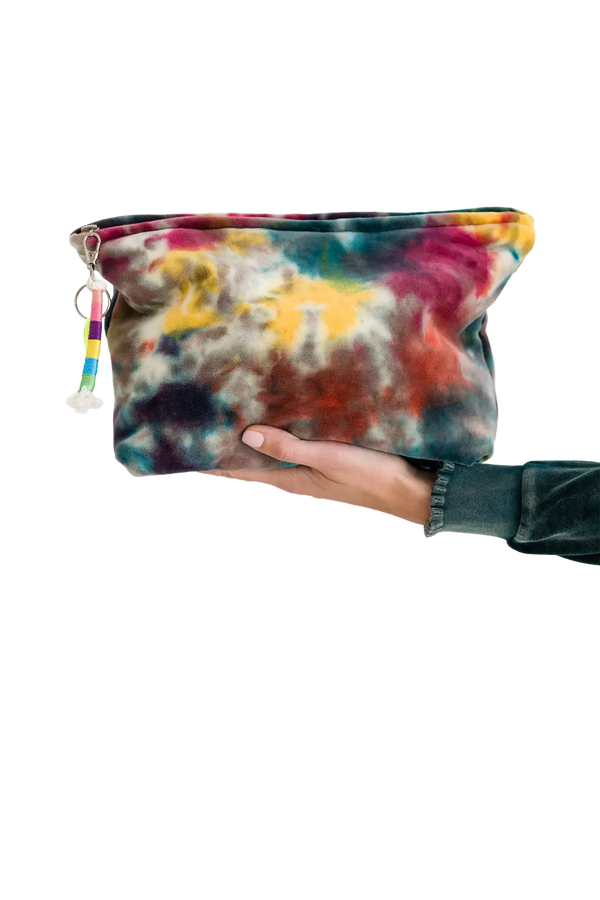 Love Joy Victory POUCH Batik Luce Letzter Tag