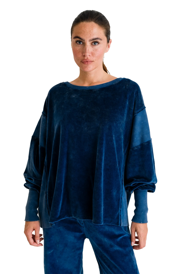 Love Joy Victory Velvet Sweatshirt Maia Meist gekauft