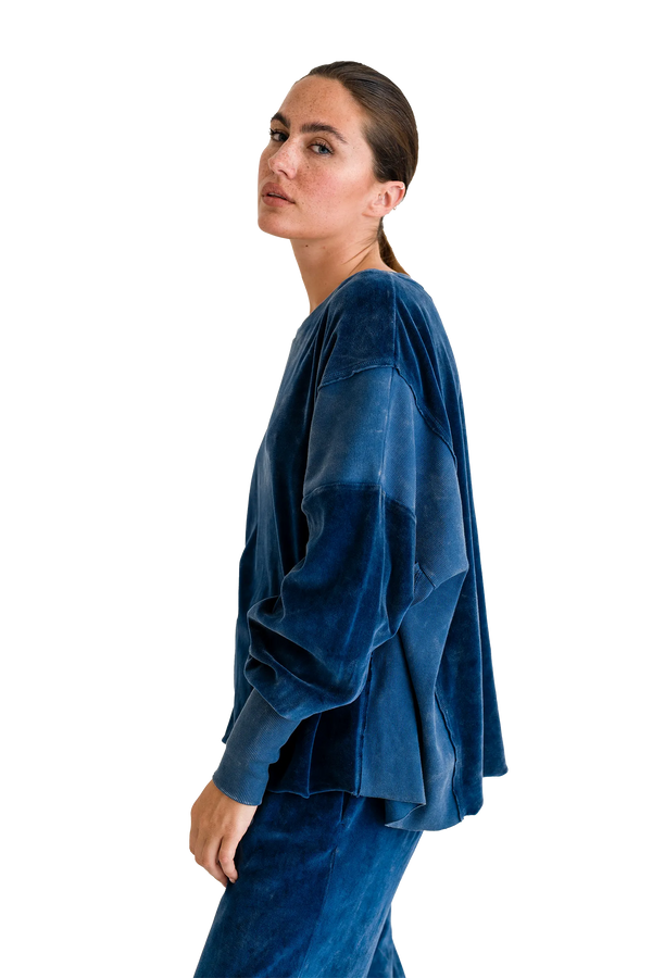 Love Joy Victory Velvet Sweatshirt Maia Meist gekauft