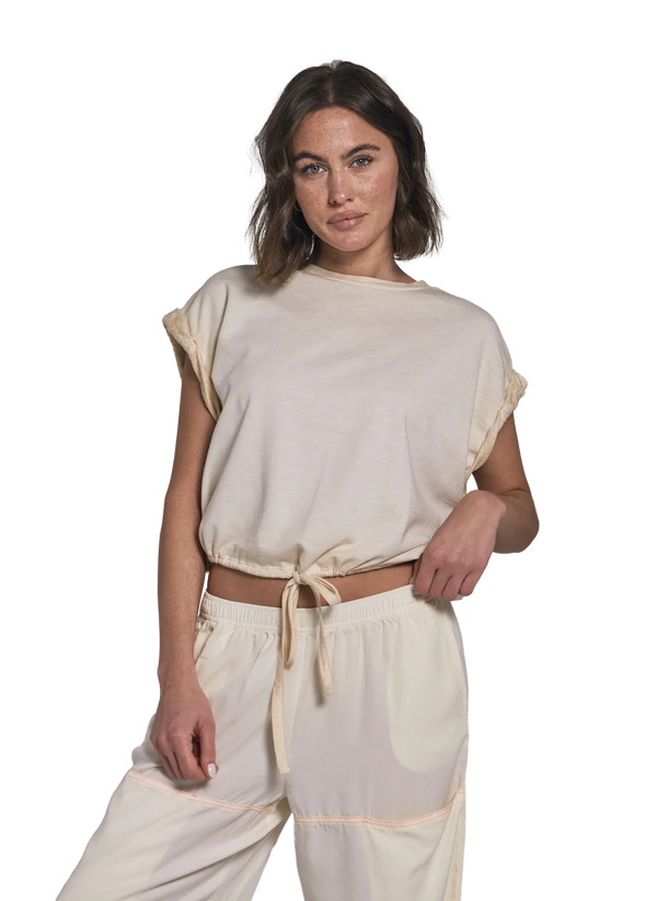 Love Joy Victory Crop T-Shirt Genti Bestseller