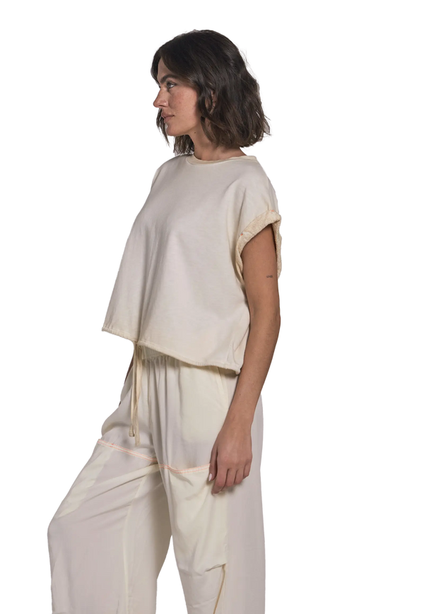 Love Joy Victory Crop T-Shirt Genti Bestseller