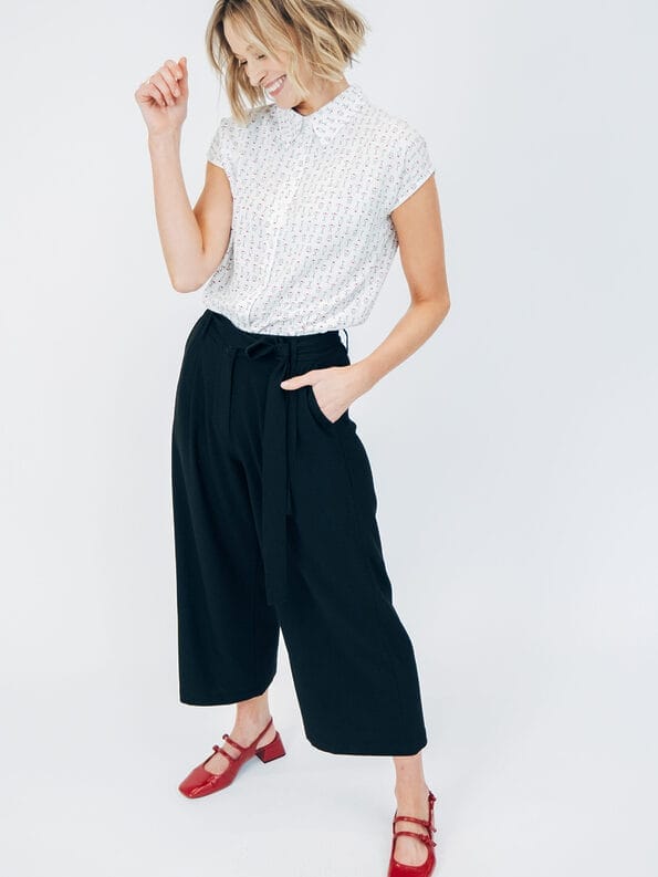 Mademoiselle YéYé Bundfaltenhose mit verkürztem Bein und Bindeband Sonderangebot
