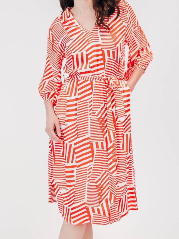 Mademoiselle YéYé Kleid mit V-Ausschnitt aus EcoVero by Lenzing Black Friday