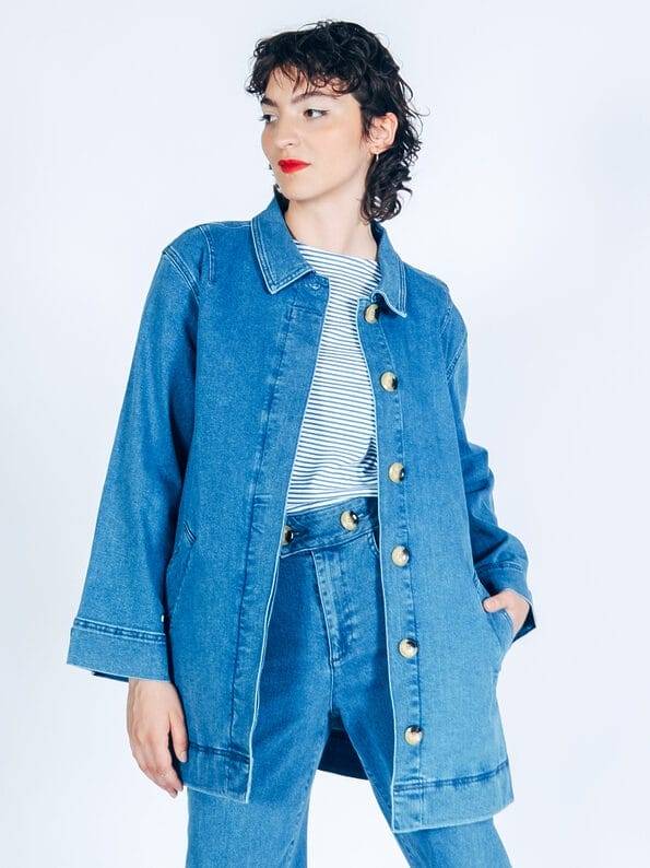 Mademoiselle YéYé Jeans Kurzmantel im Trenchstil mit weiten Ärmeln aus Bio-Baumwolle Nur noch ein Tag übrig