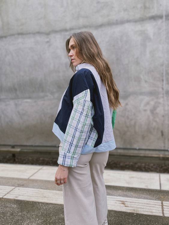 Nonoi Studio Blouson // Grün + Hellblau // Onesize Kostenlose Rückgabe