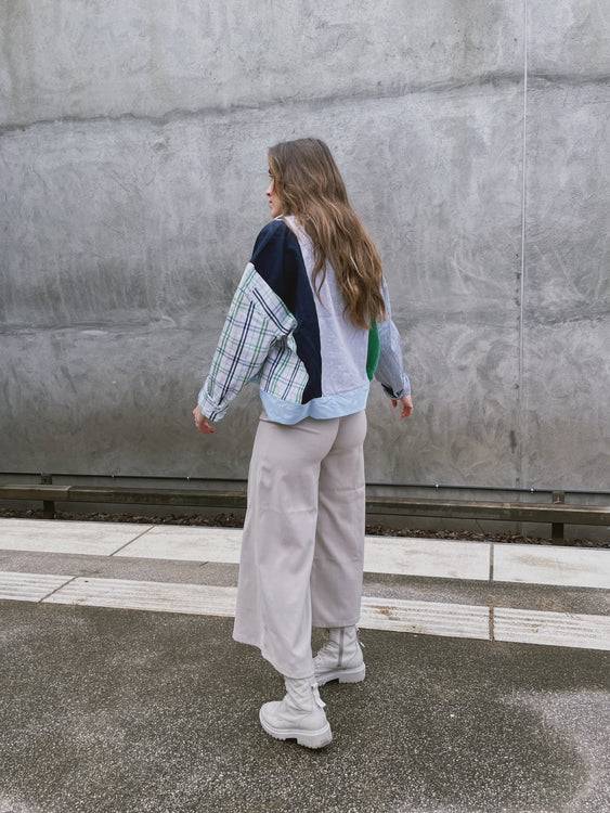 Nonoi Studio Blouson // Grün + Hellblau // Onesize Kostenlose Rückgabe