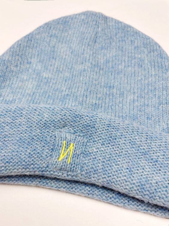 Nonoi Studio HELLBLAUE MÜTZE " GERA" AUS WOLLE Fabrik Onlineshop