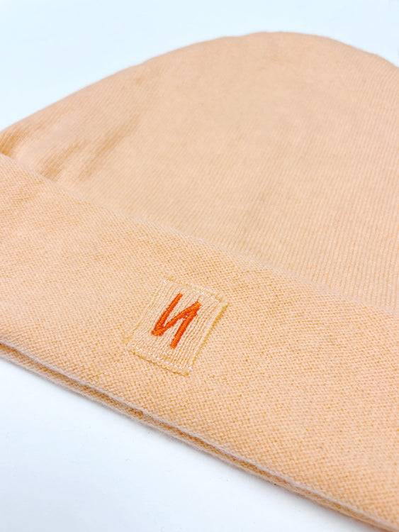 Nonoi Studio MÜTZE "HORA" PASTELLORANGE AUS KASCHMIR Sonderangebot