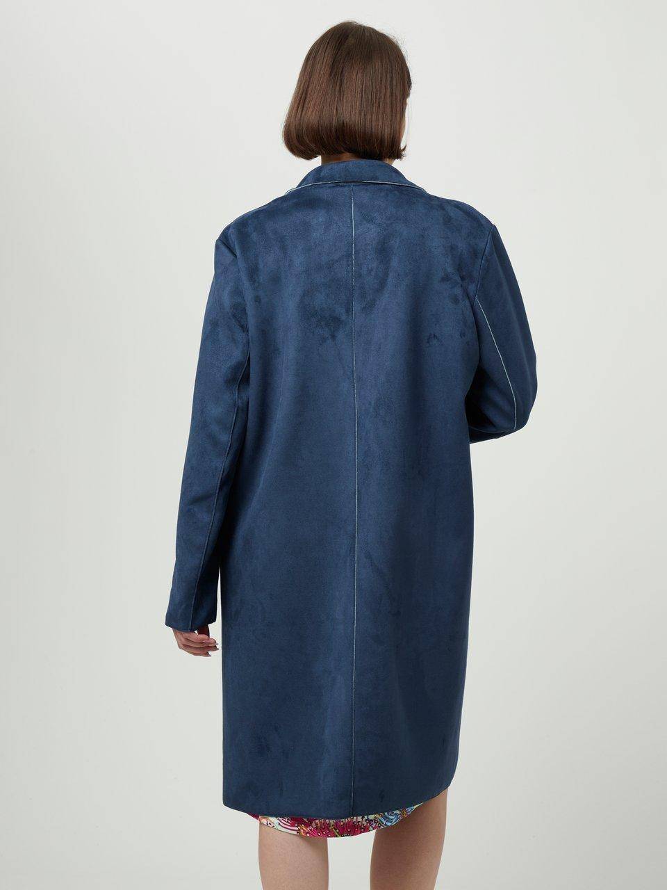 Emilia Lay Gehrock Neueste Mode