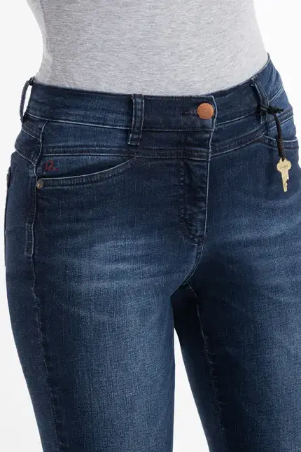 Recover Pants Powerstretch-Jeans Wiebke in DARK BLUE Artikelnummer REC-13343-01-U4079-499 Begrenzte Freigabe