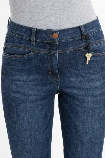 Recover Pants Powerstretch-Jeans Wiebke in DENIM BLUE Artikelnummer REC-13343-01-U4079-145 Letzter Tag