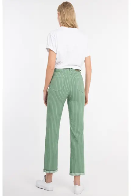 Recover Pants Straight-Jeans Hazel in GRÜN Artikelnummer REC-13373-01-4336-557 Outlet