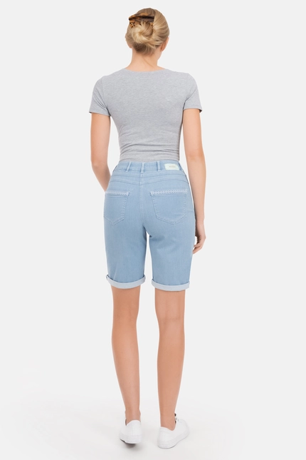 Recover Pants Carla, Relaxed-Fit-Bermuda mit Bordürenstickerei in BLEACHED Artikelnummer REC-13392-4238-106 Osterangebot