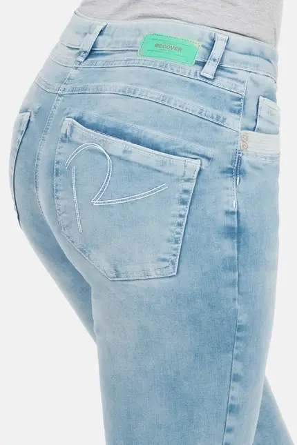 Recover Pants Alara neu, Slim-Fit Jeans in POWER BLEACHED Artikelnummer REC-13346-02-4238-100 Valentinstagsangebot