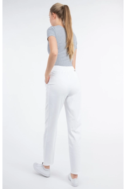 Recover Pants Corin, Relaxed Fit-Hose im Chinostyle in WEIß Artikelnummer REC-13326-4041-110 Letzter Tag