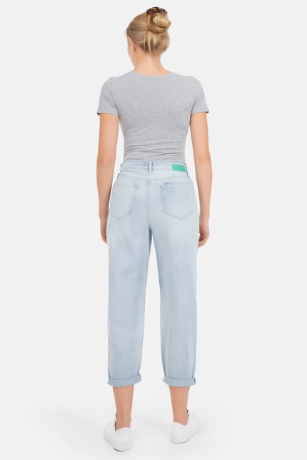 Recover Pants Gianna, Relaxed-Fit Jeans mit raffiniertem Verschluß in bleached Artikelnummer REC-13388-4279-103 Bis zu 55% Rabatt