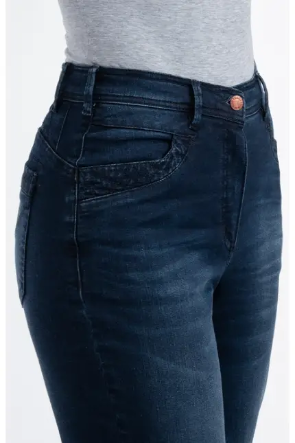 Recover Pants Amira, Relaxed-Fit Jeans in DEEP-BLUE Artikelnummer REC-13324-03-3880-499 Riesige Rabatte
