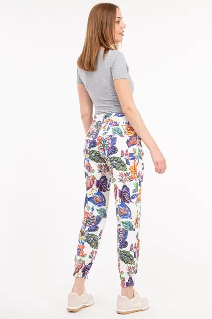 Recover Pants Relaxed-Fit Hose SUNNY in DRUCK BUNT Artikelnummer REC-12730-01-4038-1 im Angebot