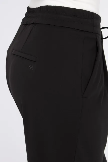 Recover Pants Legere Bundfaltenhose in SCHWARZ Artikelnummer REC-13005-3875-990 Schlussverkauf
