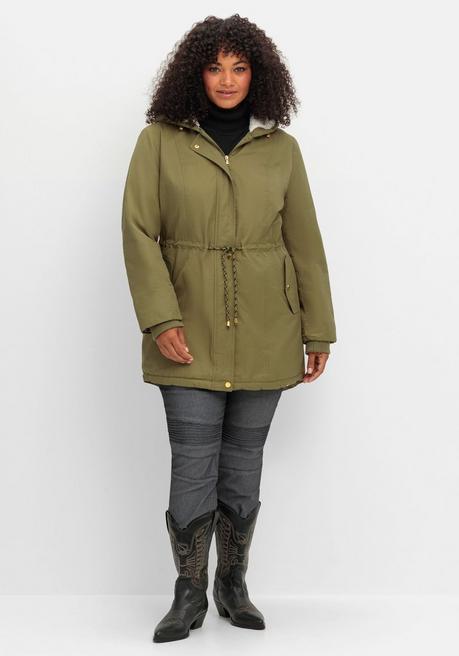 sheego Wattierte Jacke im Parka-Stil mit kuscheliger Kapuze - oliv sheego Günstig kaufen