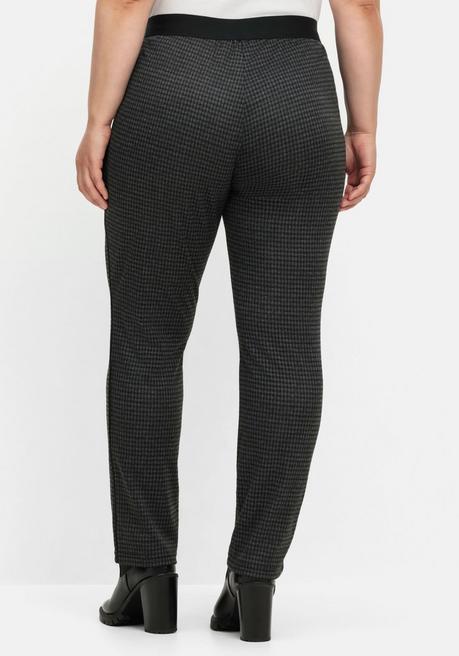 sheego Schmale Hose mit grafischem Muster und Stretchbund - schwarz gemustert sheego Discount Store für neue Produkte