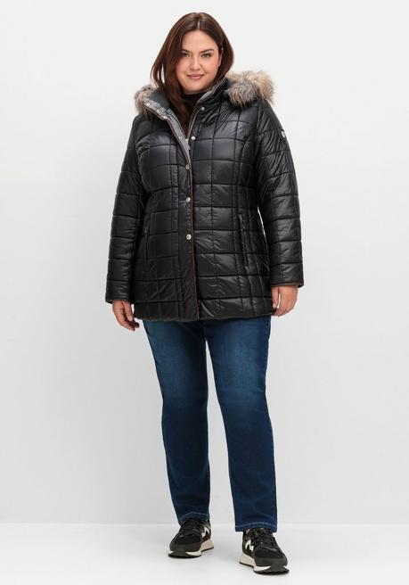 sheego Leicht glänzende Steppjacke mit Kunstfell-Kapuze - schwarz sheego Rabatte dieses Monats