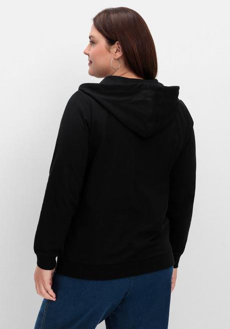 sheego Kapuzensweatjacke mit Print und Kängurutasche - schwarz sheego Riesige Rabatte
