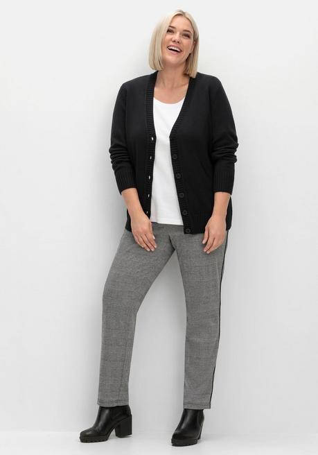 sheego Strickjacke mit V-Ausschnitt und Knöpfen, tailliert - schwarz sheego Im Verkauf