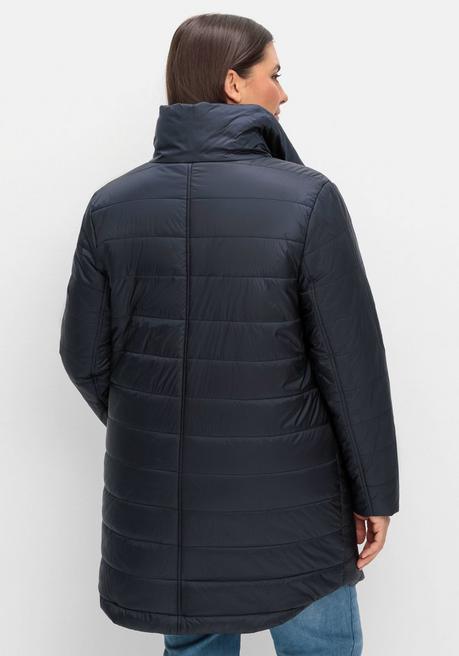 sheego Wasserabweisende Steppjacke mit hohem Stehkragen - tiefblau sheego Bis zu 55% Rabatt