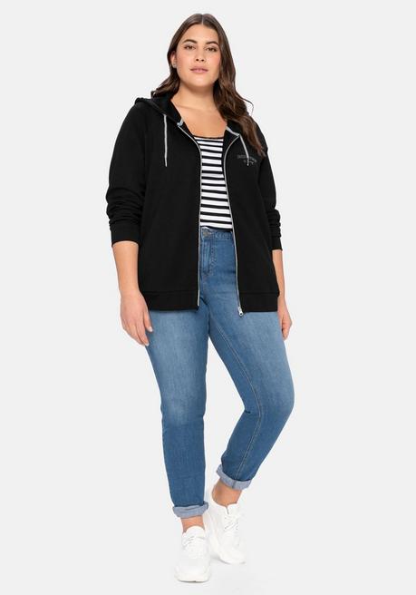 sheego Sweatjacke mit Kapuze und kleinem Brust-Print - schwarz sheego Discount Store für neue Produkte