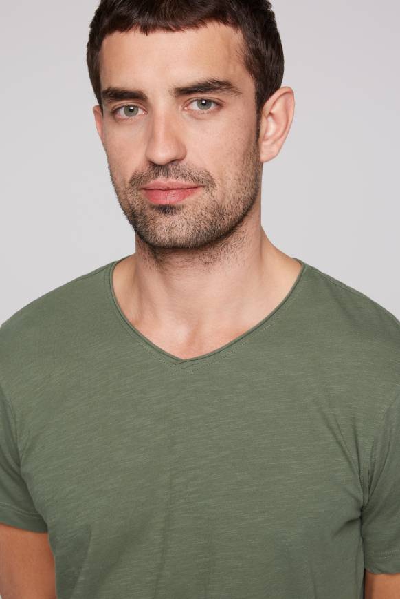 Soccx Basic T-Shirt V-Neck mit Used-Kante green olive Günstig kaufen